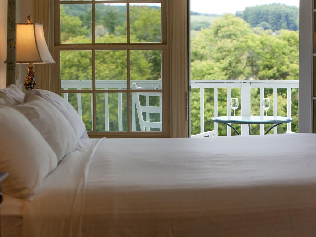 Hotel The Shire Woodstock Extérieur photo