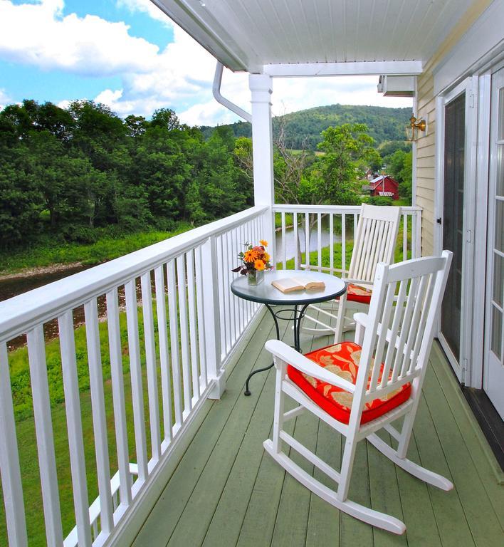 Hotel The Shire Woodstock Extérieur photo