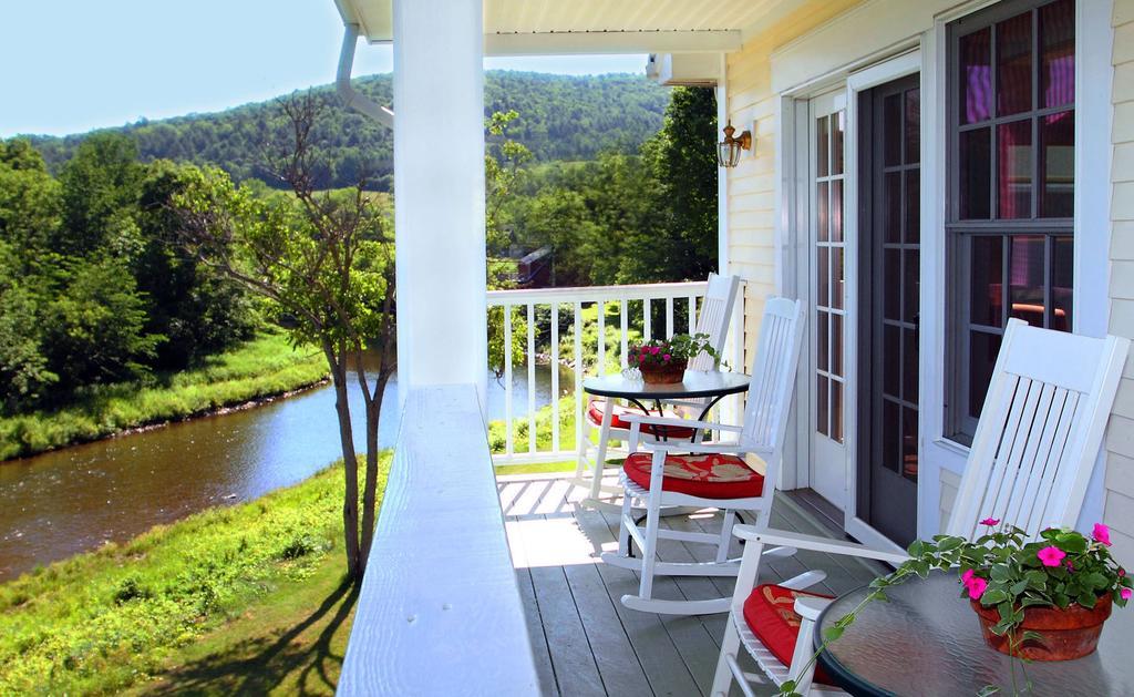 Hotel The Shire Woodstock Extérieur photo