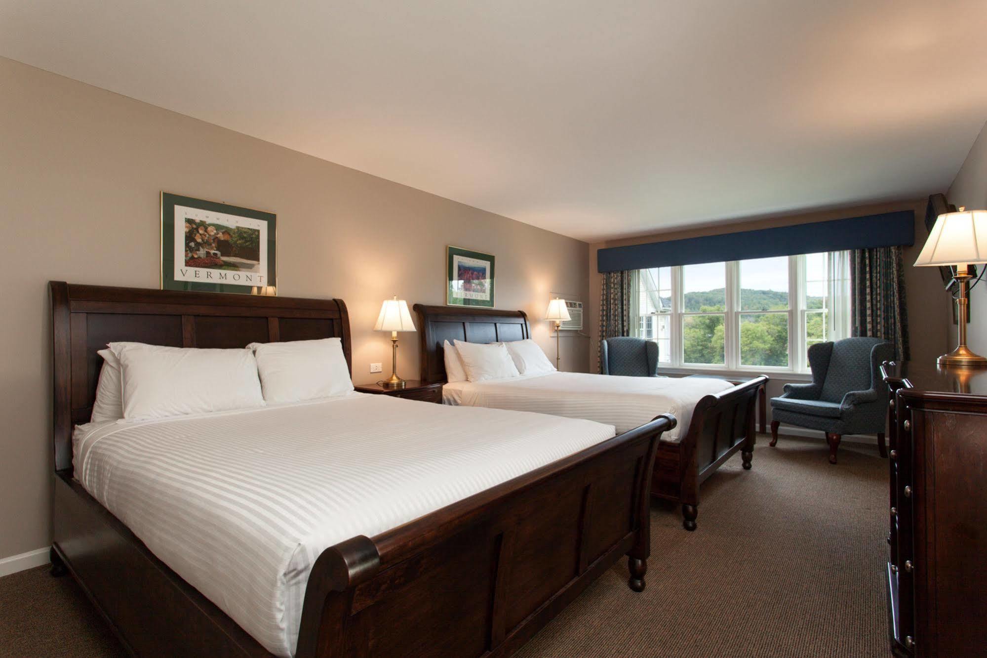 Hotel The Shire Woodstock Extérieur photo